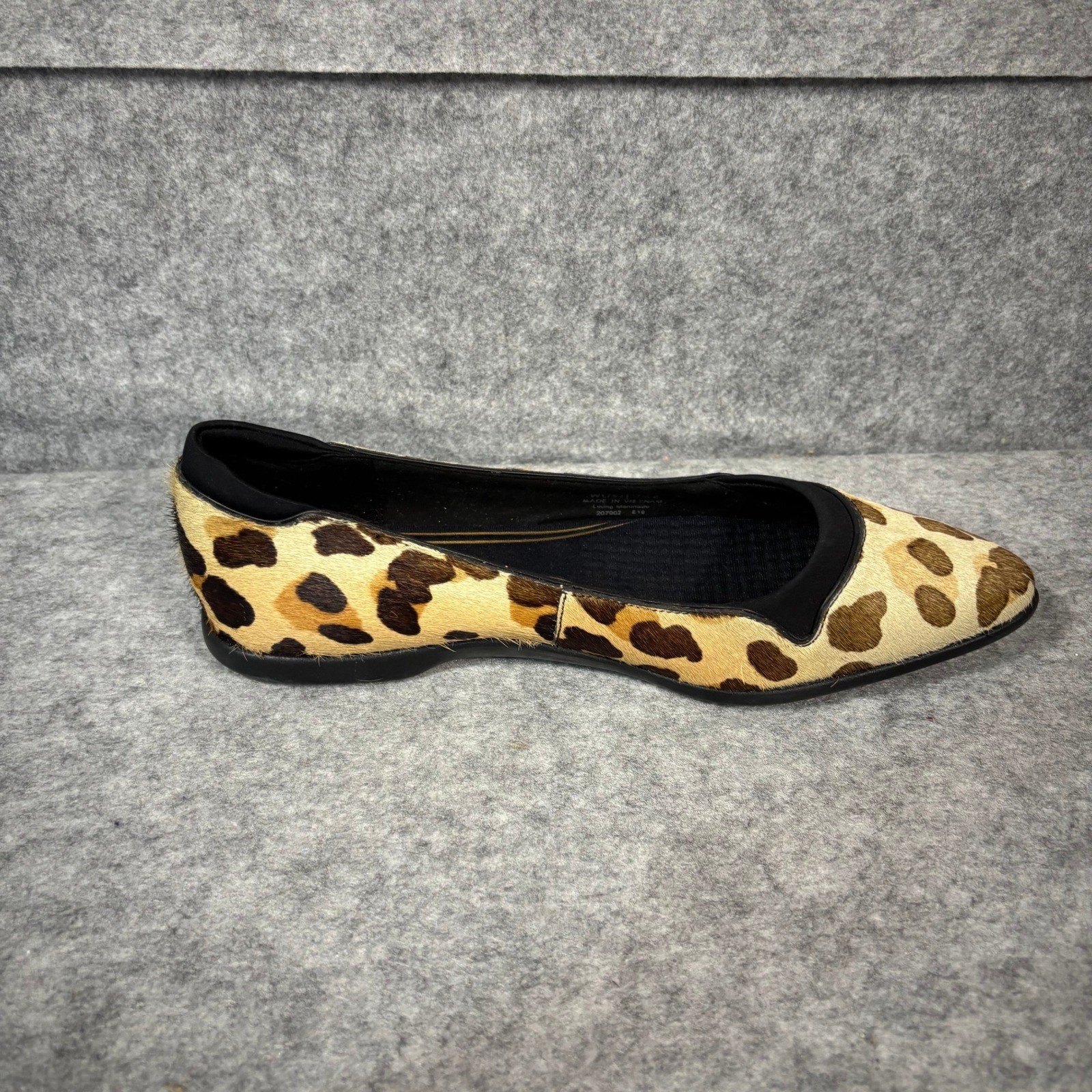 Cole Haan Womens Leopard Print Real Calf Hair Pointed Toe Flats Sz 7.5