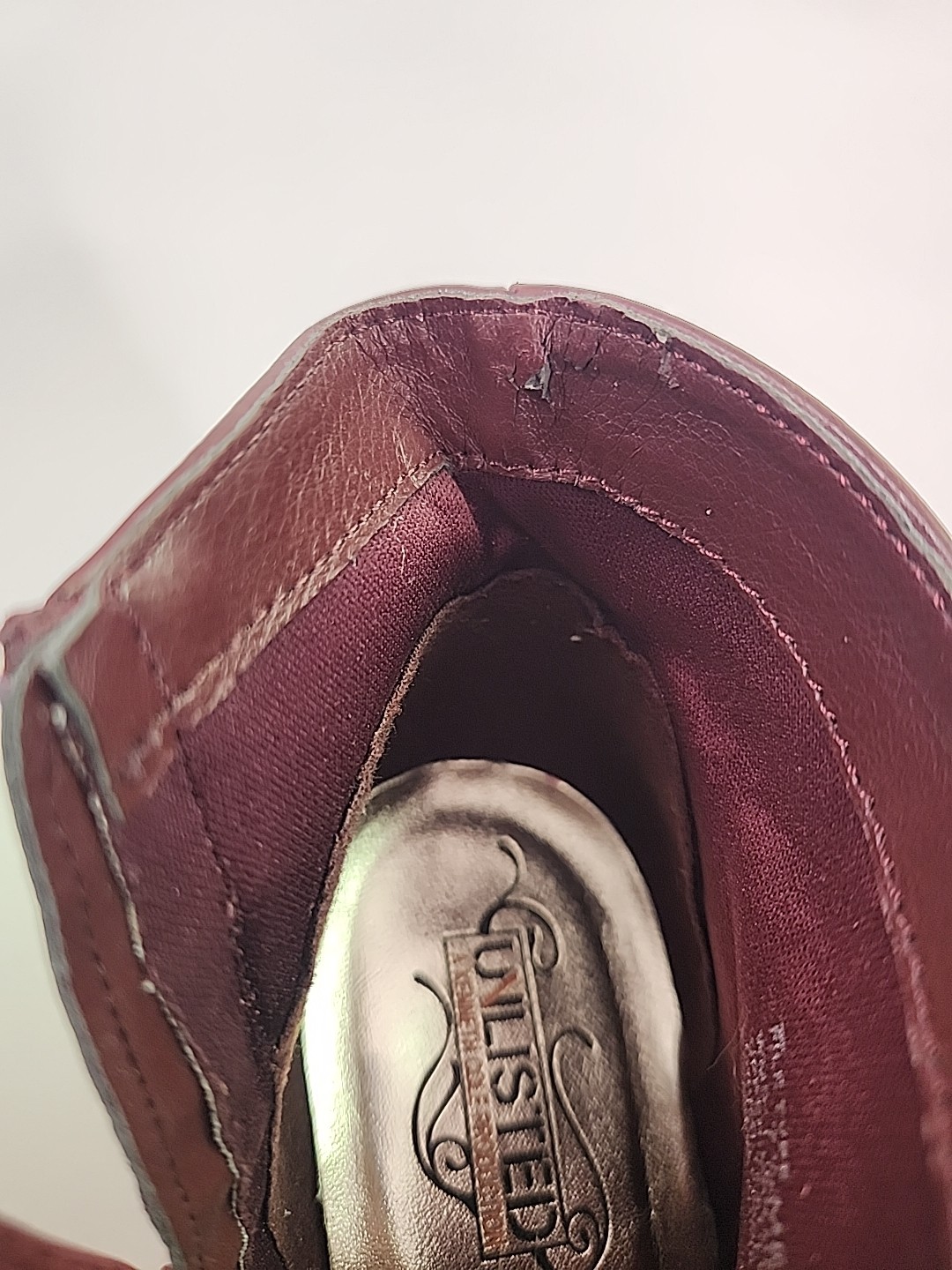 UNLISTED Kenneth Cole Womens 7M BURGUNDY 4.25″ Heel Ankle Boot Sexy Witchy Goth
