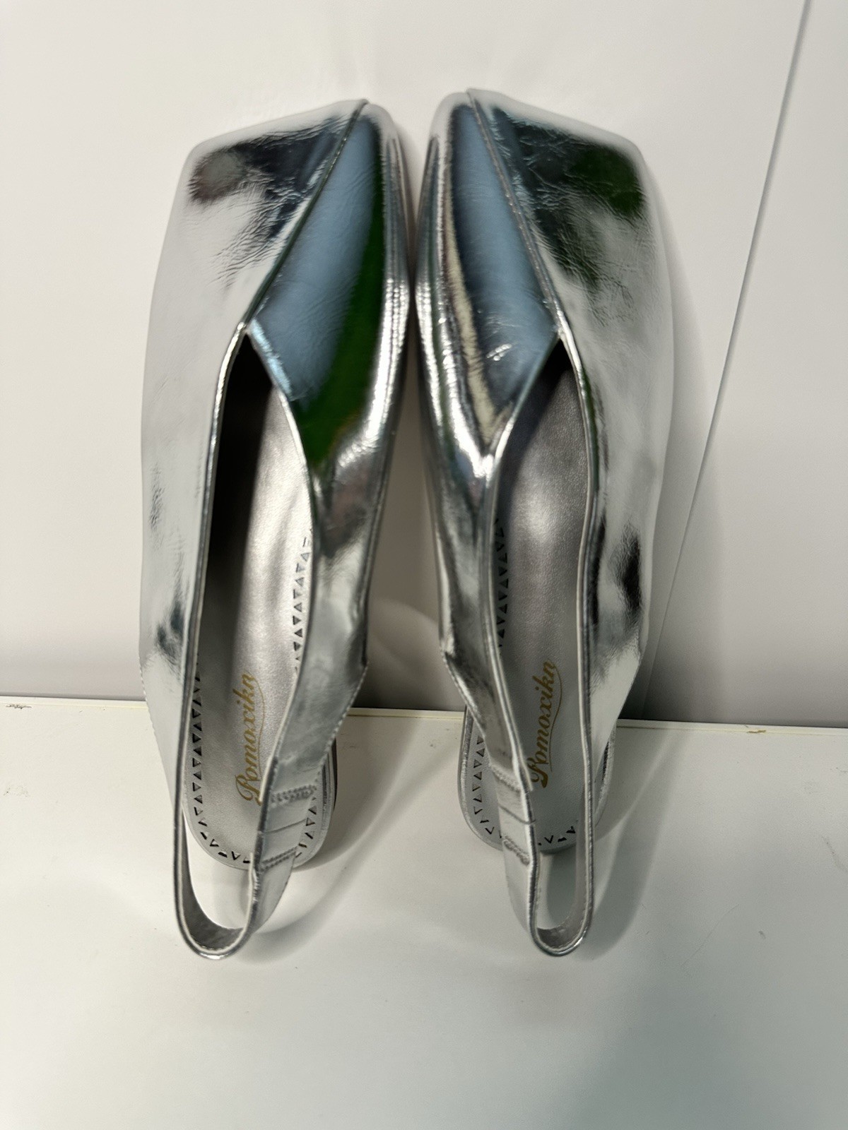 Pomoxikn Women’s Silver Metallic Square Toe Slip-On Flat Shoes, Solid