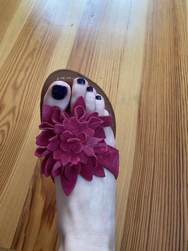 women clarks flip flops pink leather 35