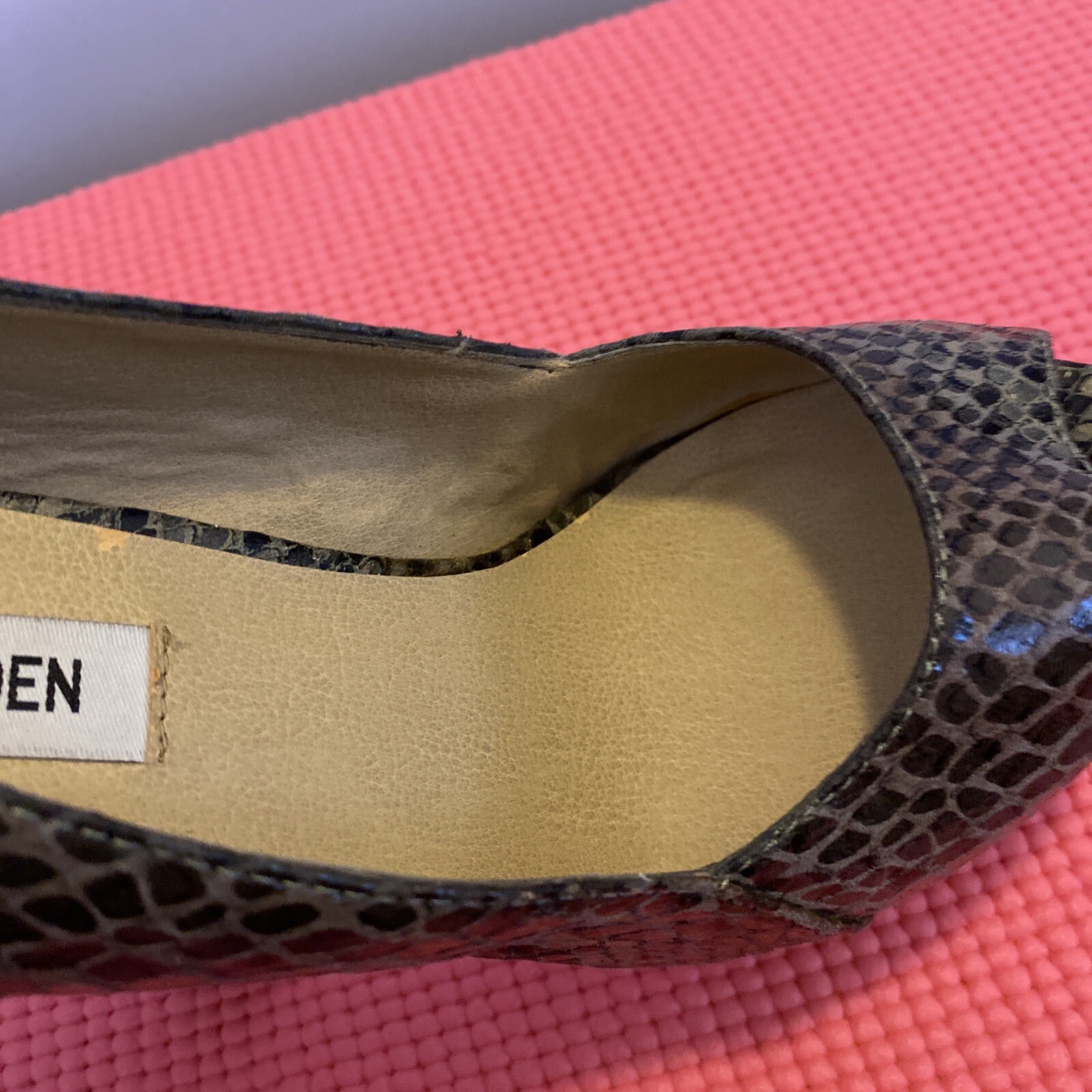 Steve Madden Women’s Platform High Heels SZ 7.5 Brown/Gray Open Toe Snakeskin