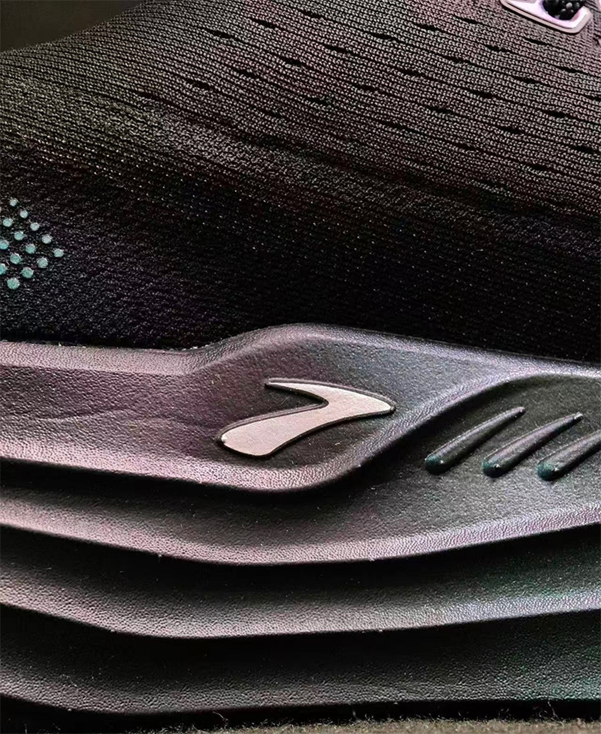 Brooks Glycerin Max ‘Aurora Black’ Running Shoes Maximum Cushion Sneakers