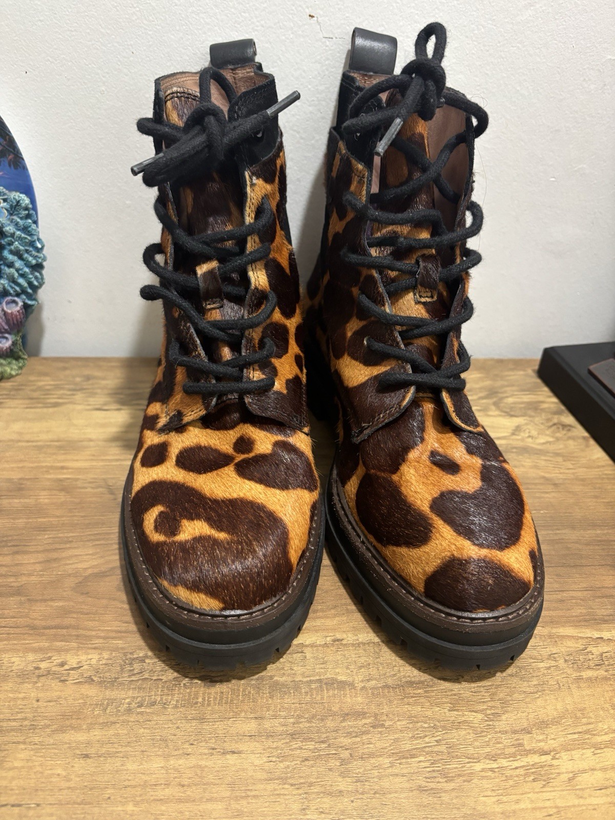 Louise et Cie Leopard Print Leather Combat Ankle Boots Lace-Up Lug Sole US 9