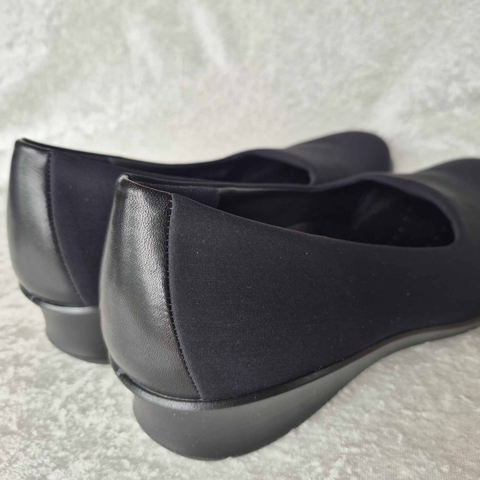 ECCO Women’s Black Slip-On Wedge Comfort Shoes Round Toe EU 41 US 10–10.5