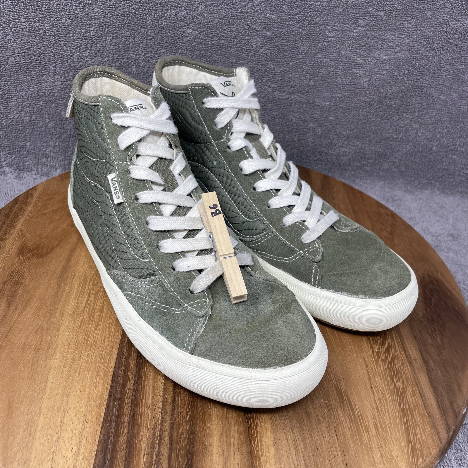 Vans The LIzzie Quilted High Top Sneakers Women’s 9.5 Grape Leaf Green Shoes