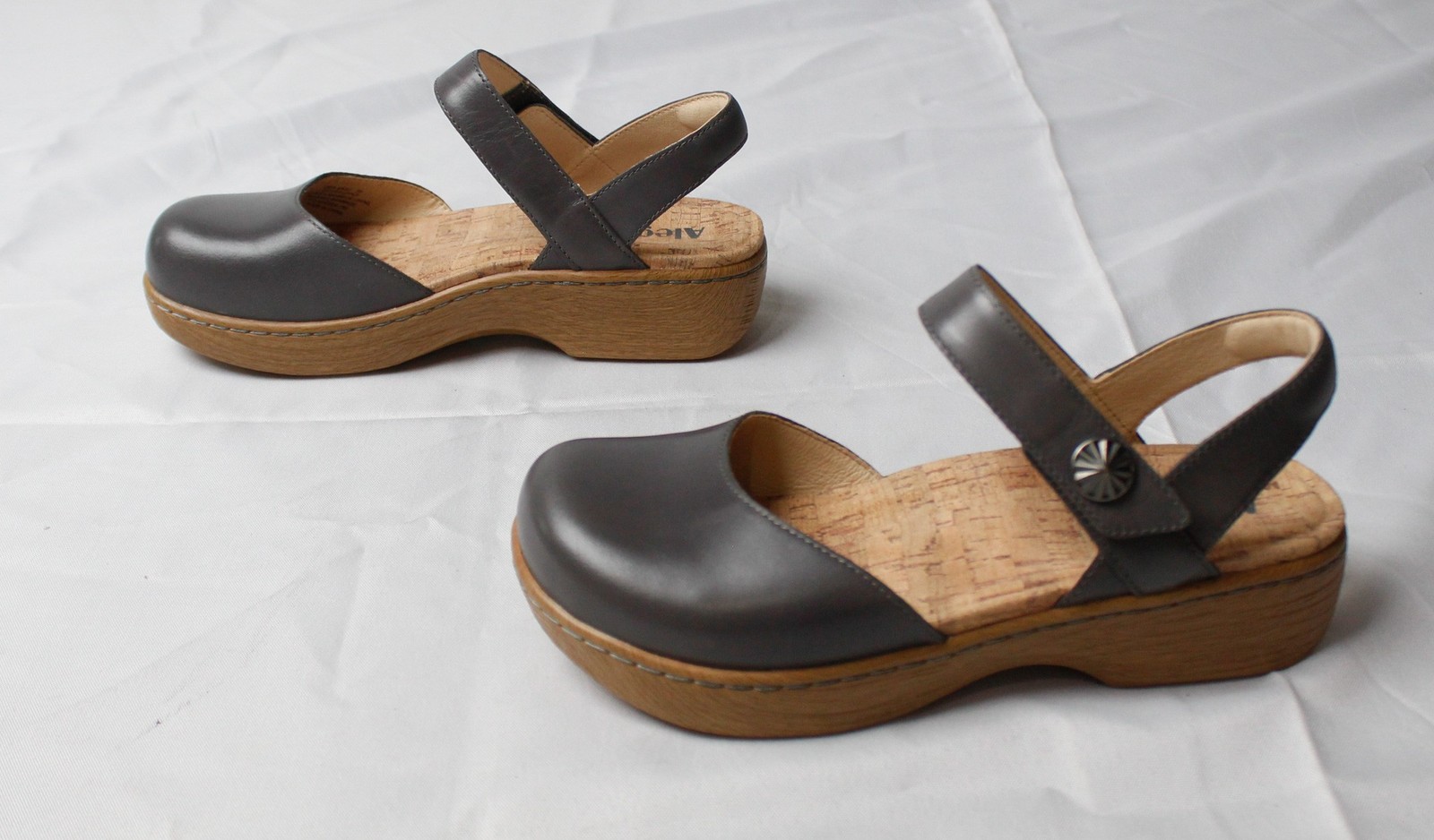 Alegria Women’s Opal Leather Ankle Strap Clogs BE5 Stone Size US:6-6.5 EU:36