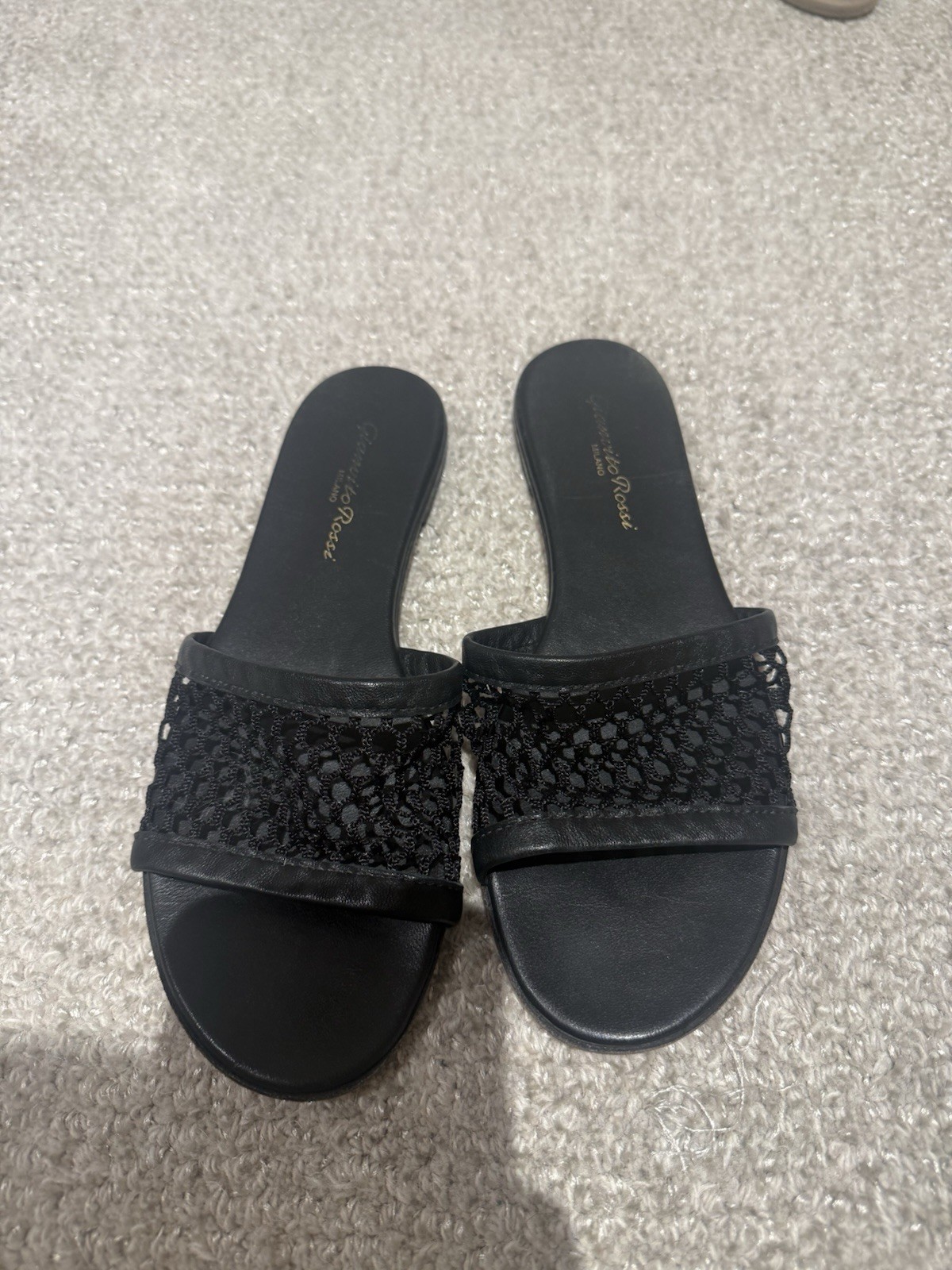 Gianvito Rossi Women’s Sandals in black. Size 37. Great Condition