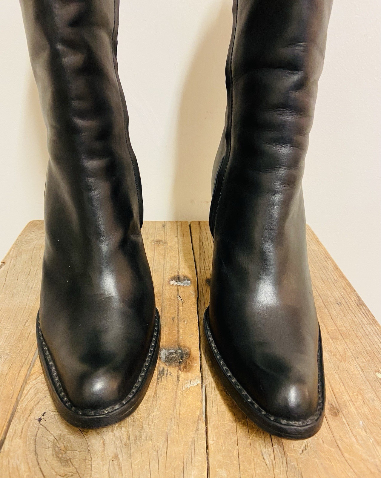 COSTUME NATIONAL Black Heeled 100% Leather Ankle Boots Ladies SZ 41 AUS 10