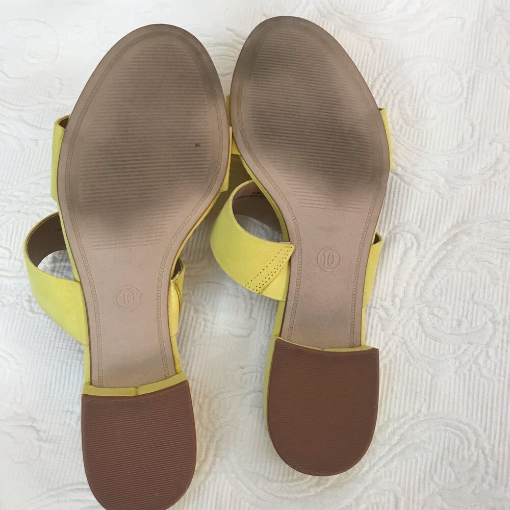 A NEW DAY Yellow Faux Suede Textile Fabric Slip On Slide Sandals 10