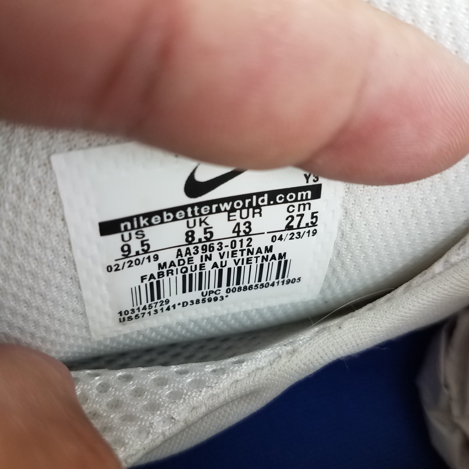 Size 9.5 – Nike Air Foamposite white red blue One USA men