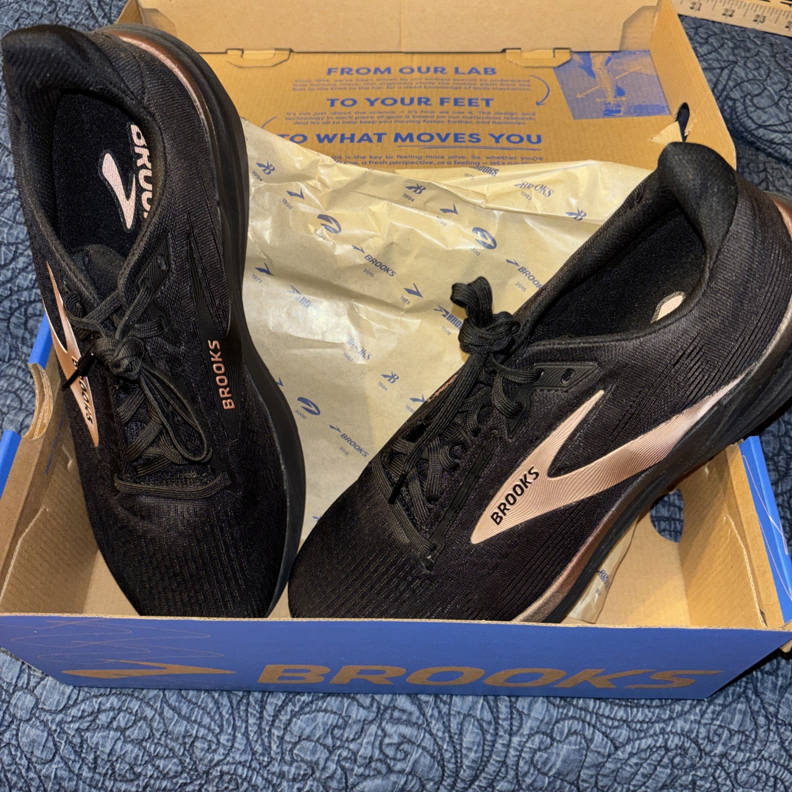 NIB Brooks Revel 8 Women 12 M Run Walk Sneakers Shoes Black Rose Gold 44.5