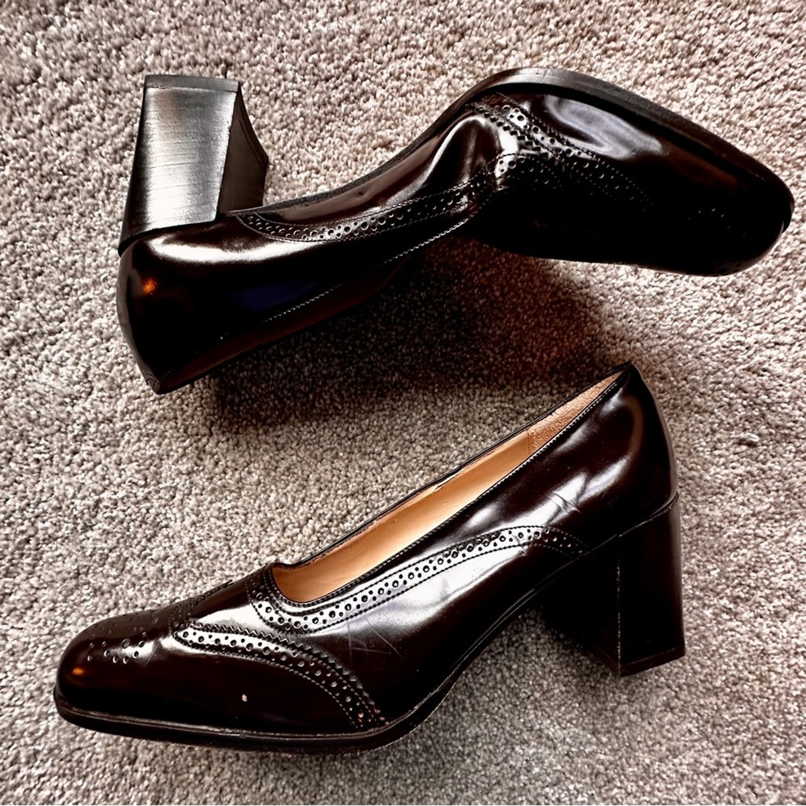 Never Worn Adrienne Vittadini WingTip Patent Leather Brown Block Heels, 8