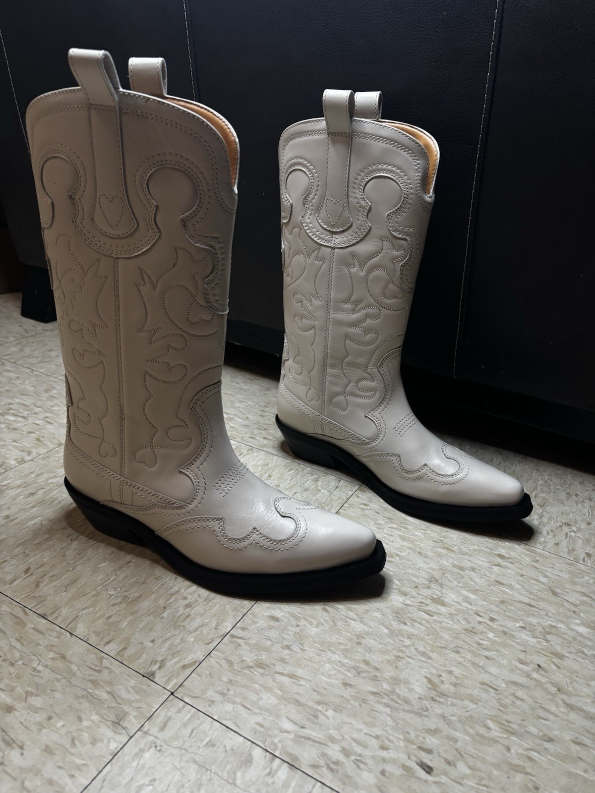 Ganni WHITE MID SHAFT EMBROIDERED WESTERN BOOTS – EGRET ( Origin $825 )