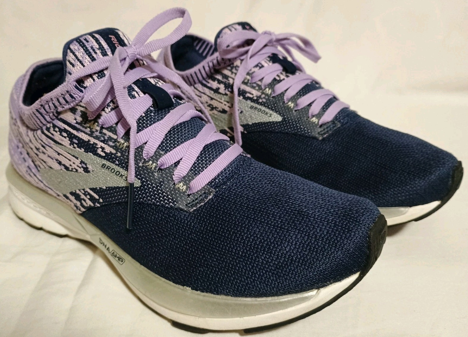 BROOKS Women’s RICOCHET🏵️sz 8.5 Medium B Running Shoes Sneakers EUR 40 – UK 6.5