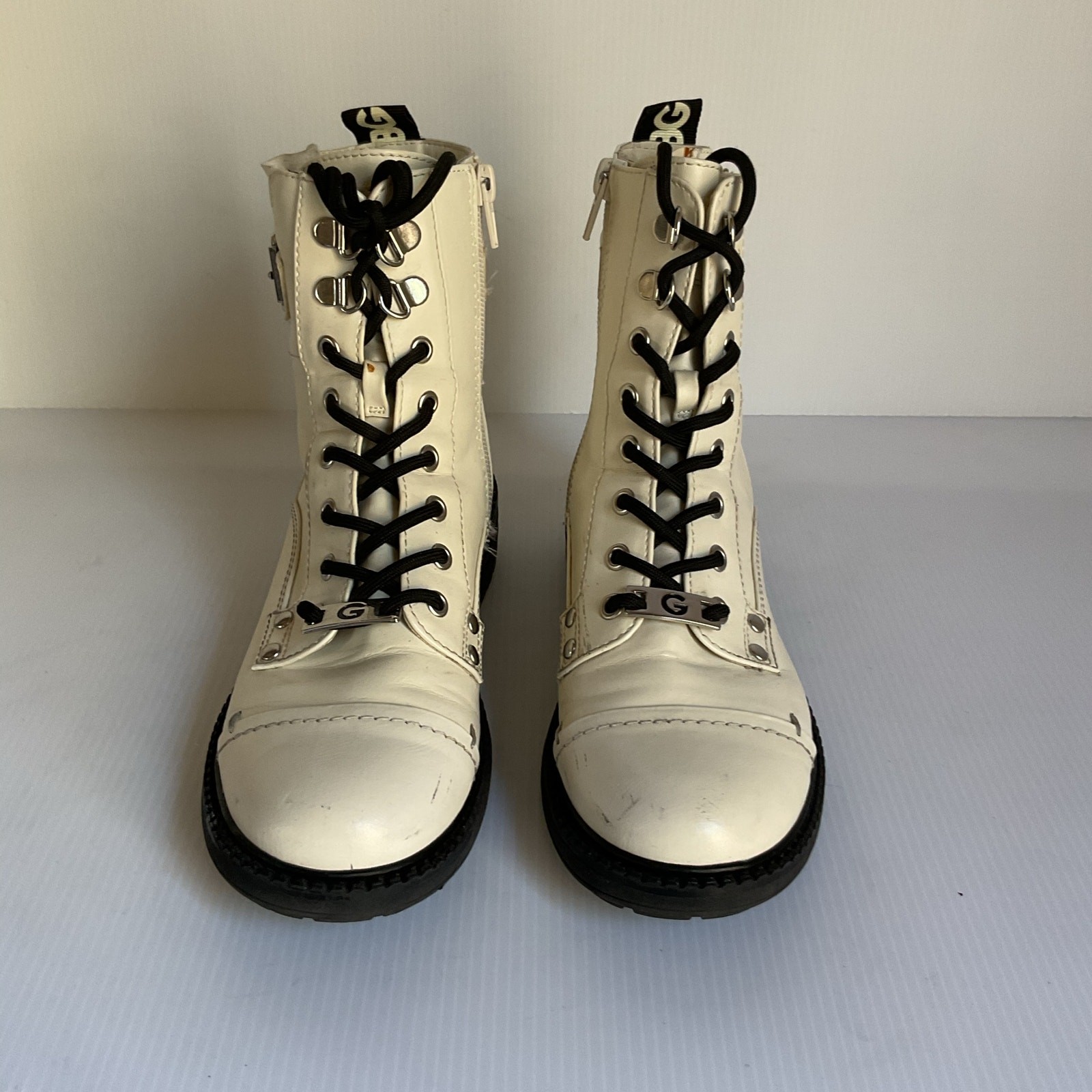 GBG Los Angeles White Boots 5.5M Combat Lace-Up Zip Y2K Style