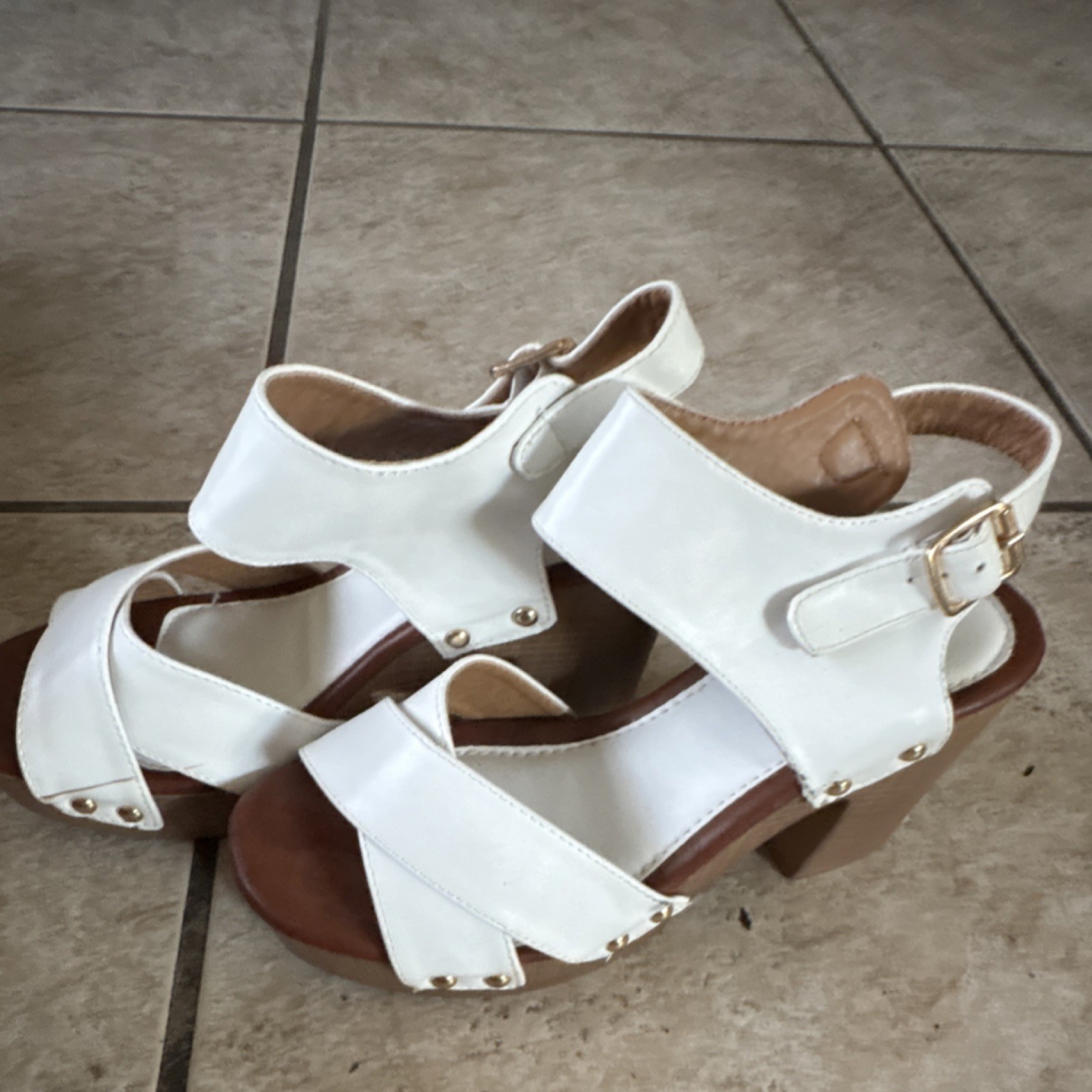 Lovmark White PU Strappy Block Heel Sandals Buckle Studded Women’s Size 7