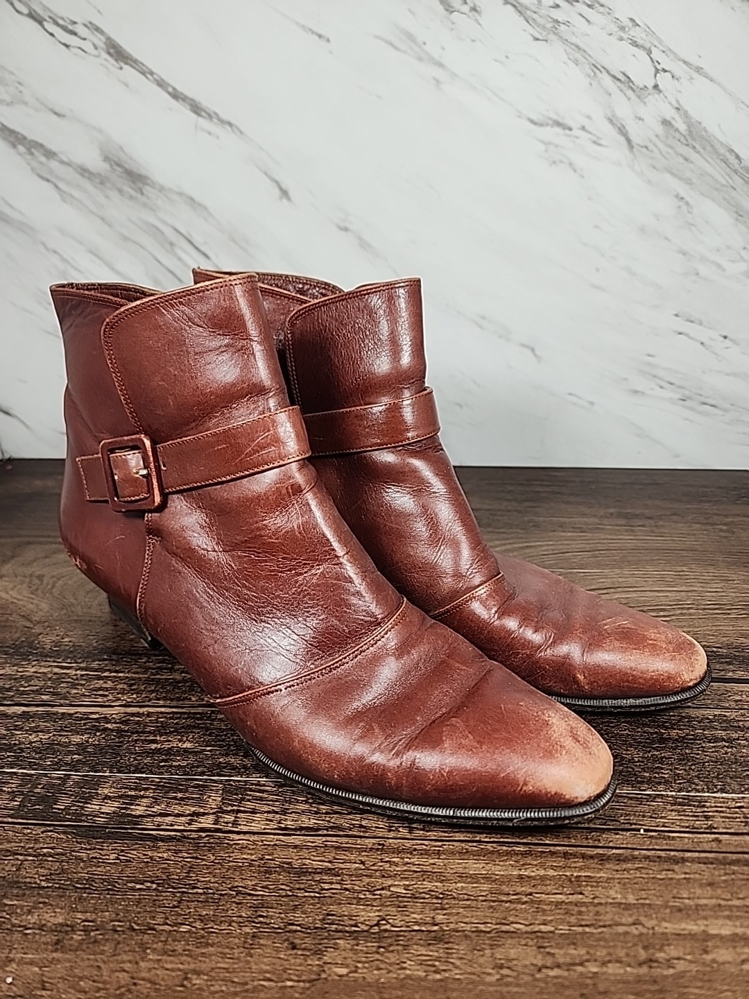 ☆LOOK☆ ~Amalfi Idle Booties in Rust With Buckle Size 8 B~ ☆FREE-SHIPPING☆