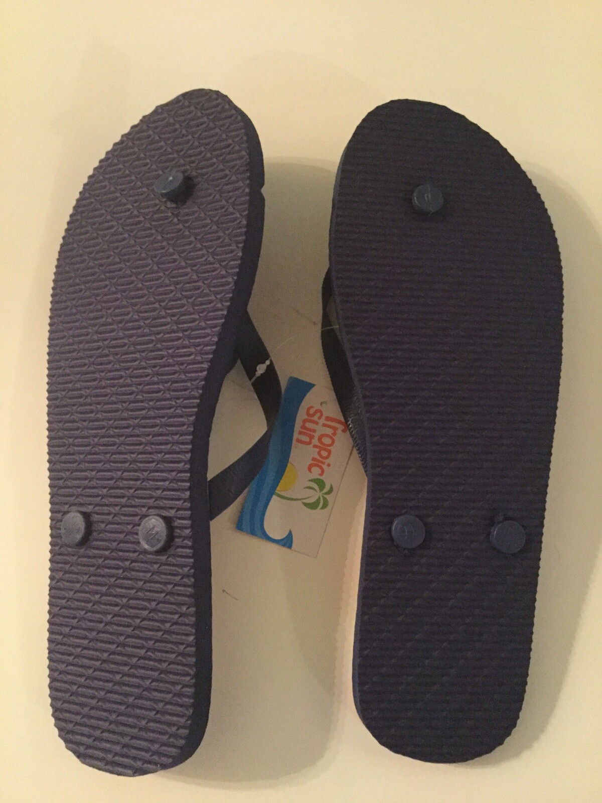 patriotic USA flip flops Size 7 8 flag American stars stripe shoes