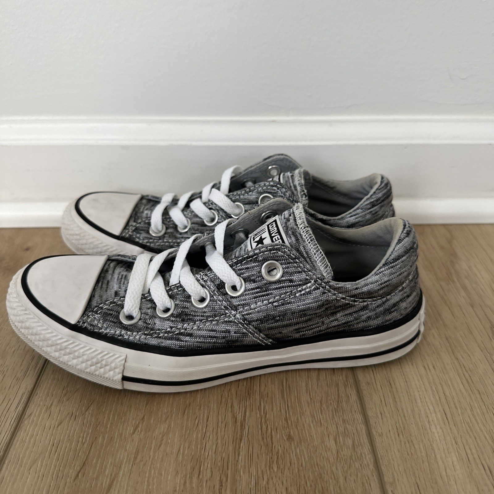 Converse Madison Mid Gray Canvas Sneakers Women’s Size 5 Comfort 558557F