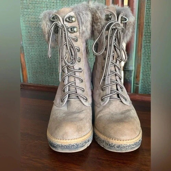 Women’s Lace Up Quilted Ankle Boots Faux Fur Trim Block Heel Taupe Size 6.5
