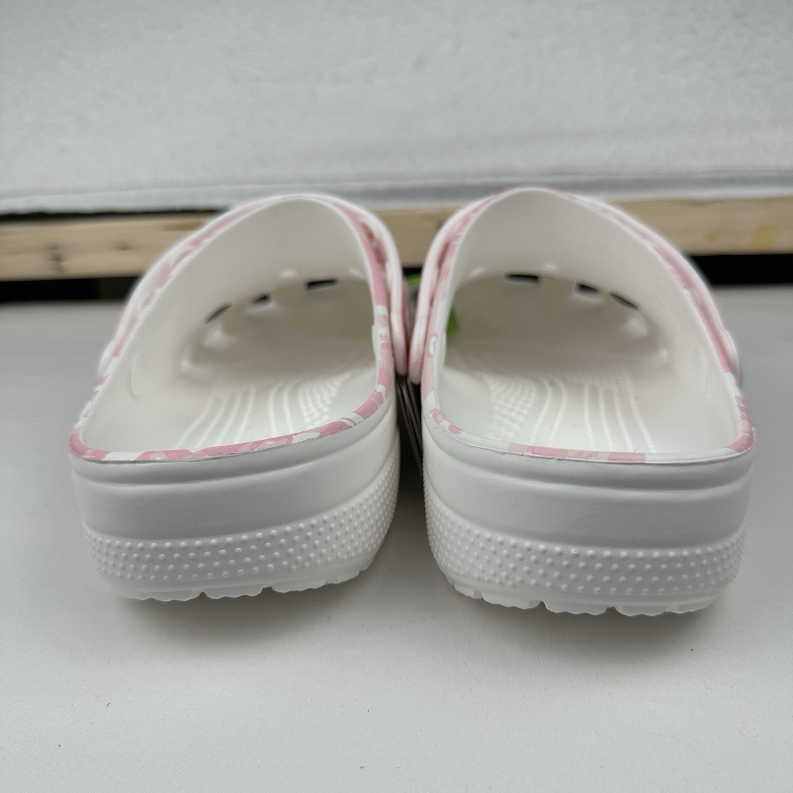 Crocs x Pokemon Classic Clog Pink Jigglypuff Light Up Unisex Size M11/W13