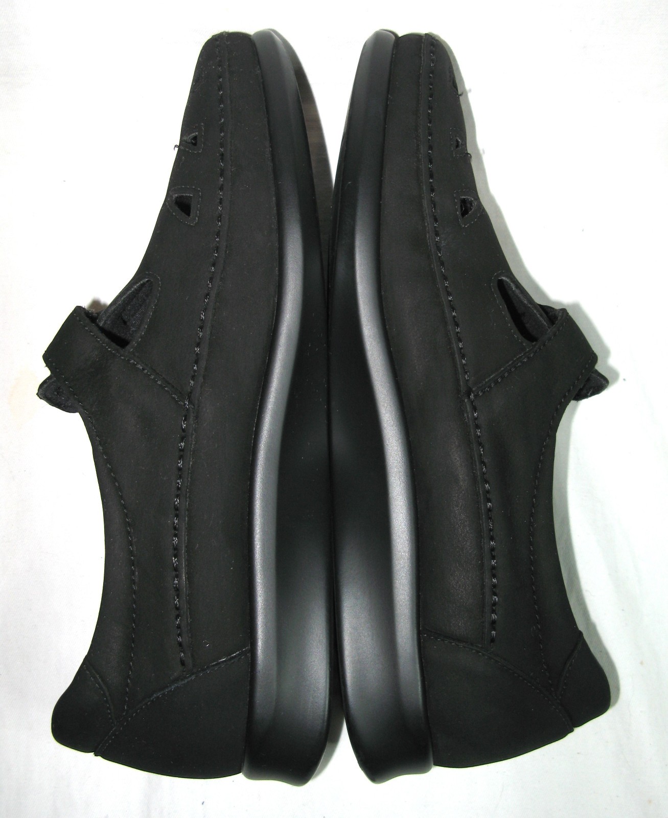 SAS Roamer Walking Casual Shoes Women Size 9.5 N w Strap Black Nubuck $195
