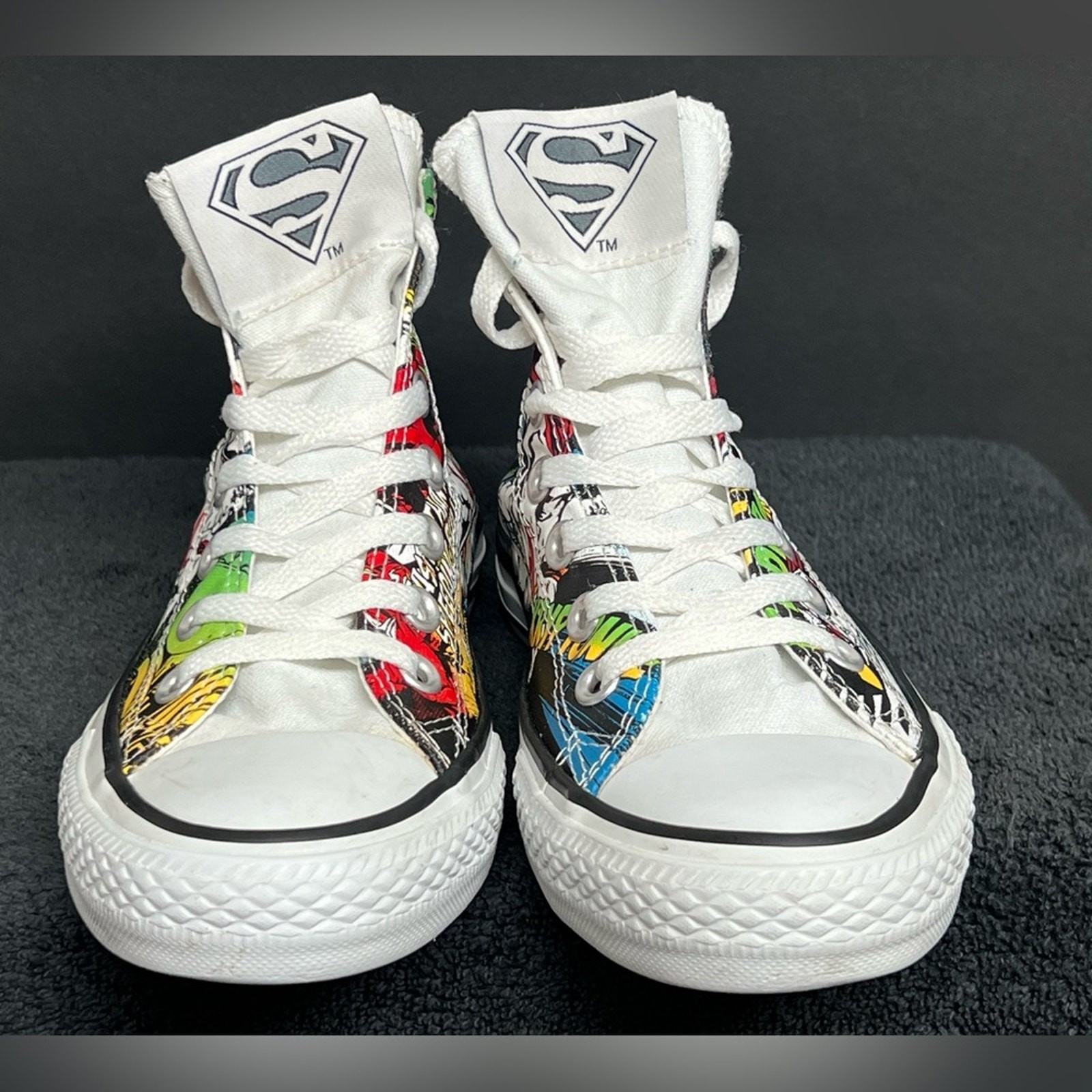Converse All Star Hi DC Comics Superman Shoes Mens 4 Womens 6 Colorful Graphic