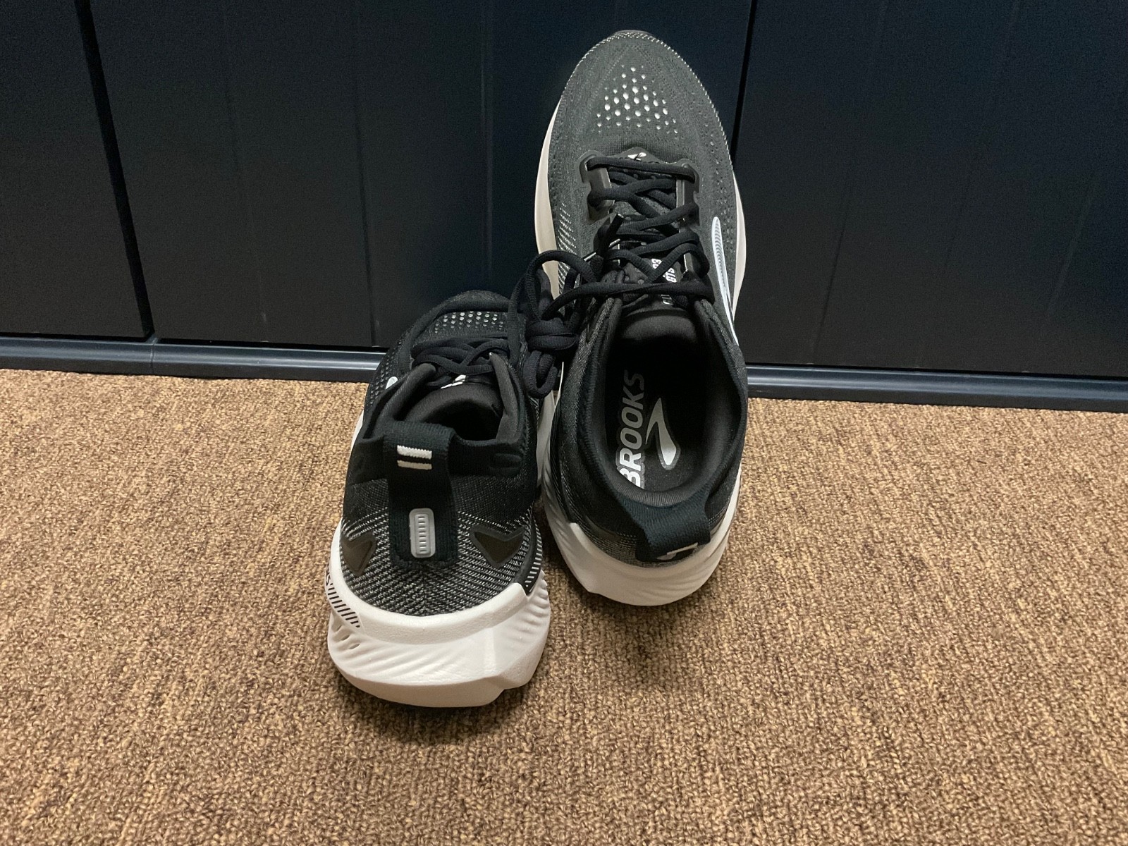 brooks womens glycerin 23 gts