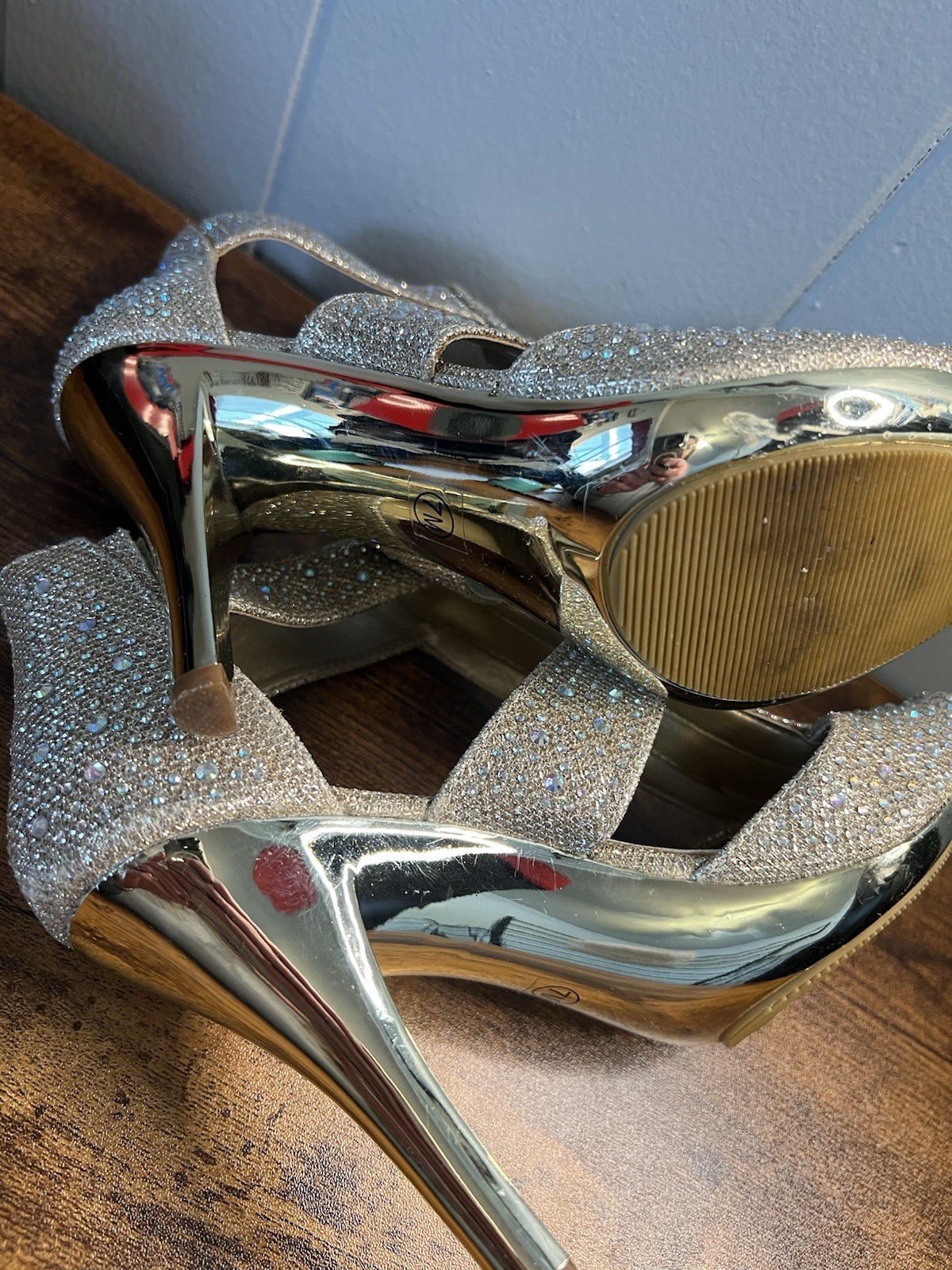 EUC Party, Coctail, Wedding, SILVER SLIPPERS Elegant Strappy Heels, Size 7
