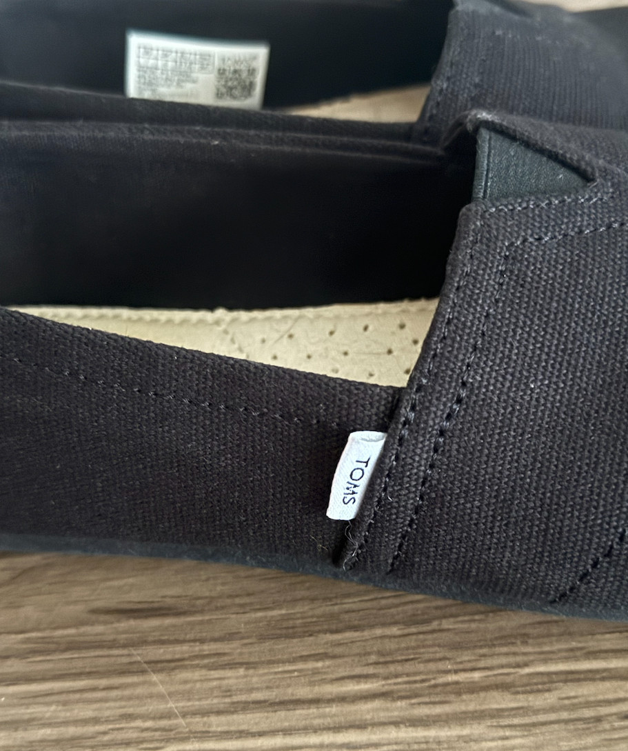 TOMS Women’s Black Canvas Classic Alpargata Slip-On Flats Size 7 EU 37.5