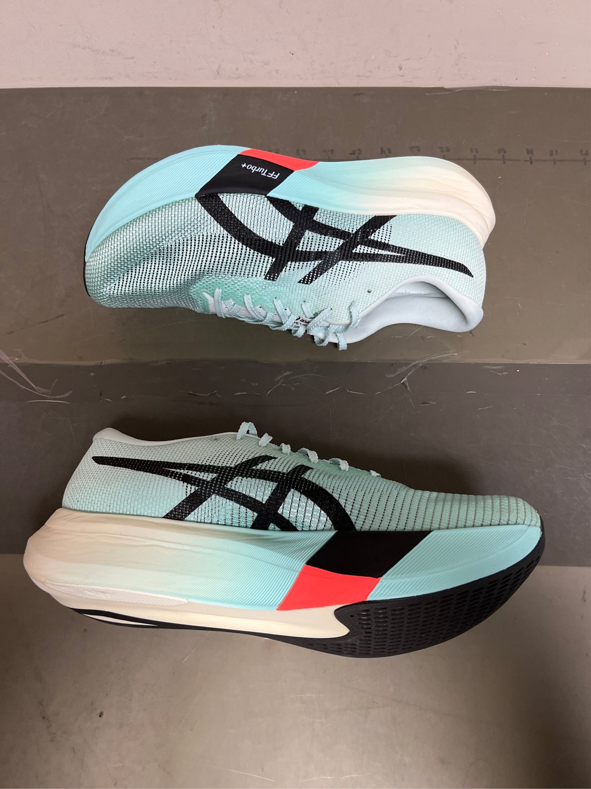 ASICS Unisex Adult METASPEED Edge Shoes