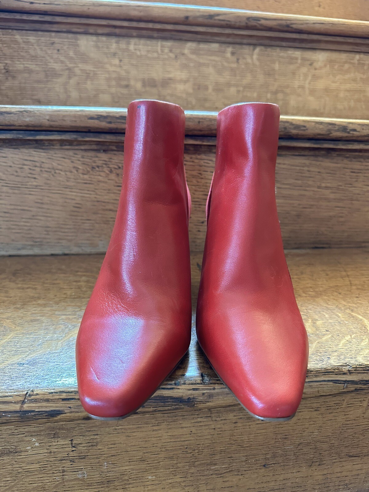 LOUISE ET CIE Designer Red Leather 9.5 Ankle Boots Spool Heel Zip