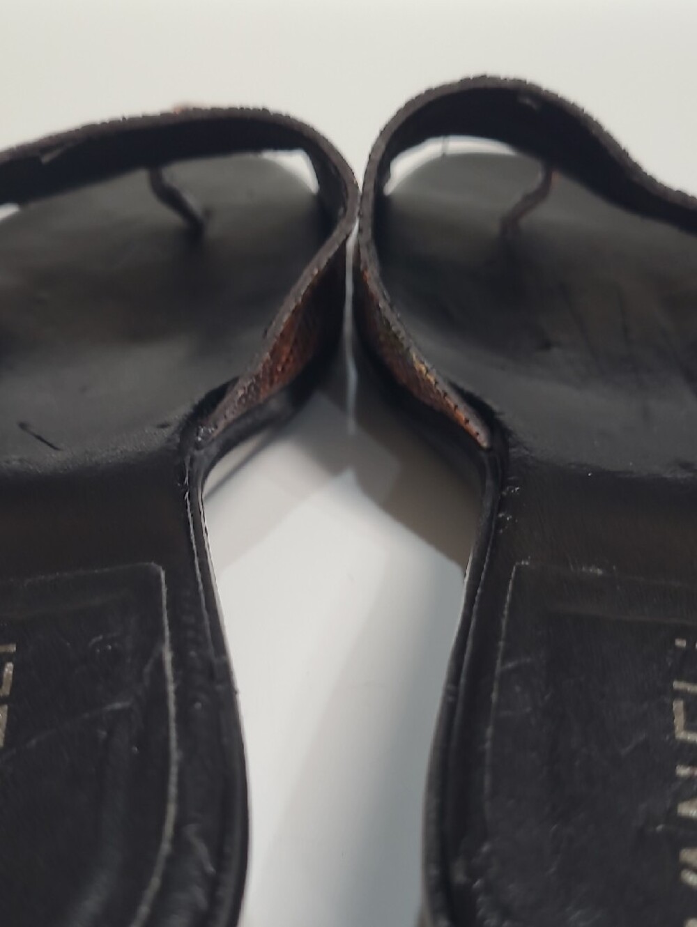 Vaneli «Tallis» Snake Embossed Faux Leather Sandals – Size 7.5