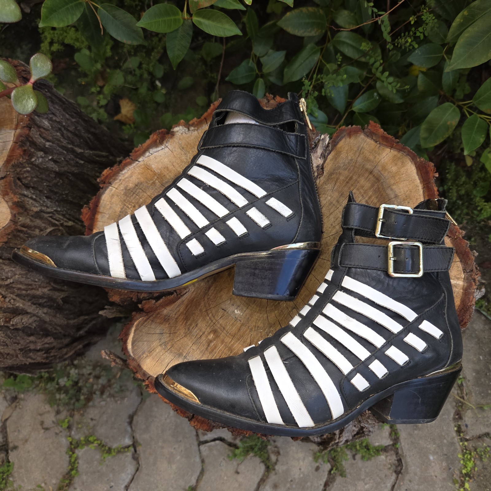 Rare DIAVOLINA Leather Ankle Boots Size 5.5 Black White Western Cowboy