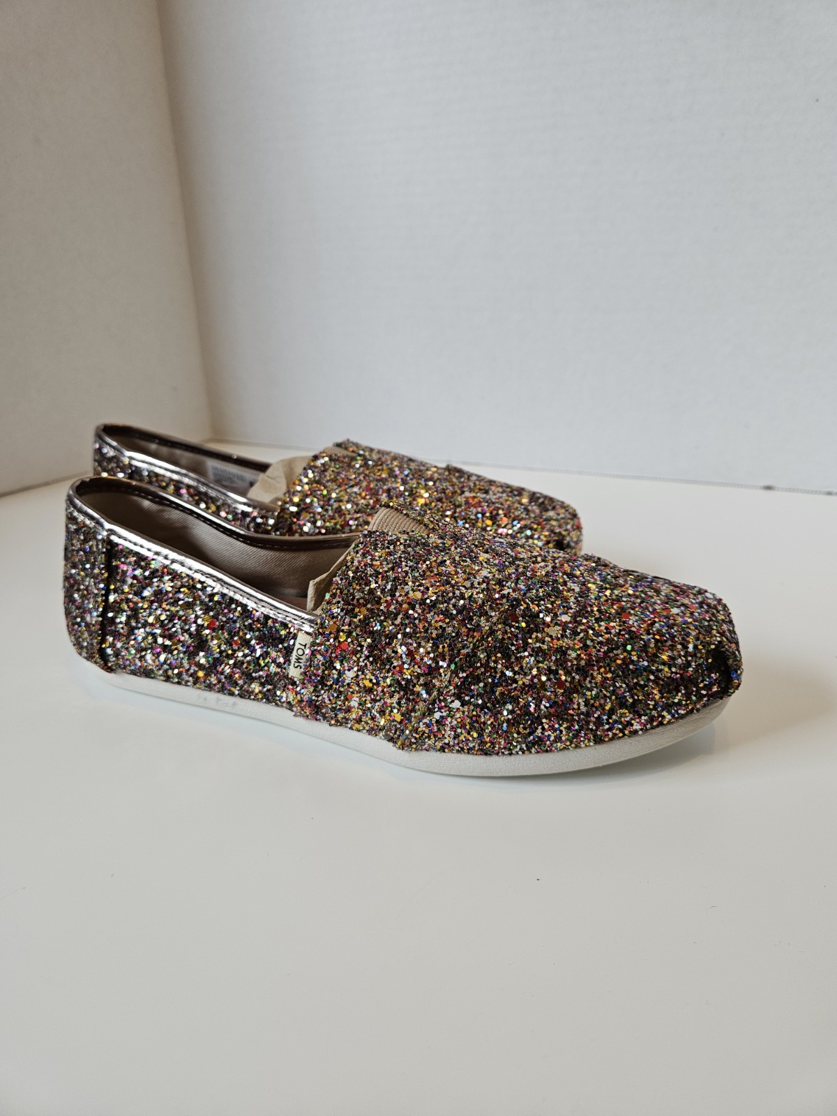 NEW TOMS 7.5 Limited Edition Multi Party Glitter Classic Alpargata Shoes No Box