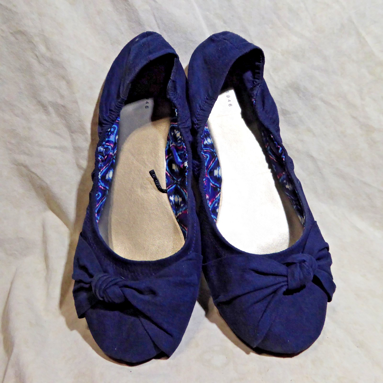 🩰 C est. 1946 Scrunch Ballet Flats 9 M Navy Blue Suede Textile; Knotted Straps