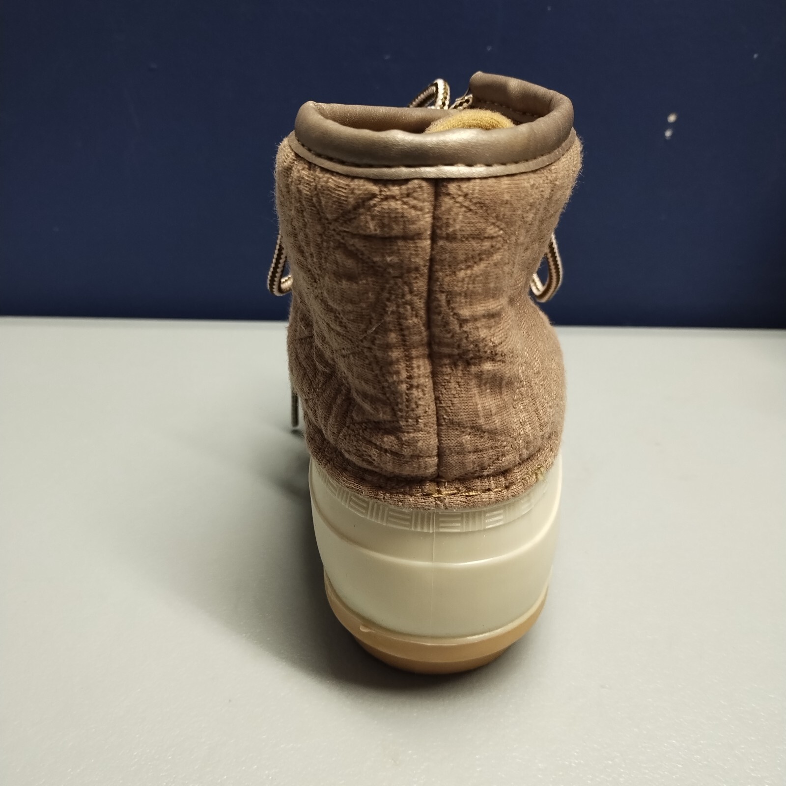 Magellan Outdoors Quilted Duck Boots Womens 6M Brown Cream Round Toe Lace Up