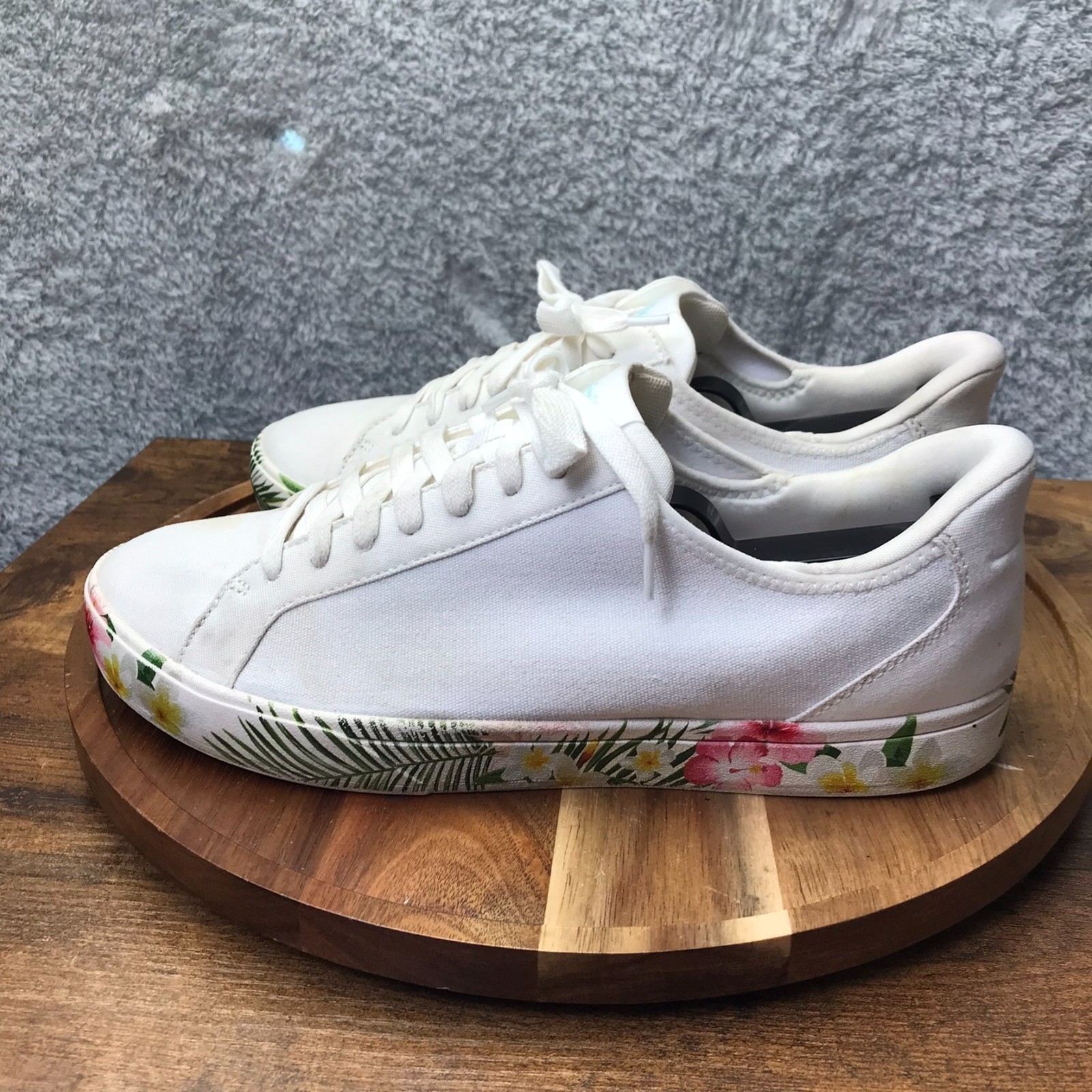 Kizik Irvine Canvas Sneaker M 8.5 W 10 White Floral Hands Free Comfort Shoes