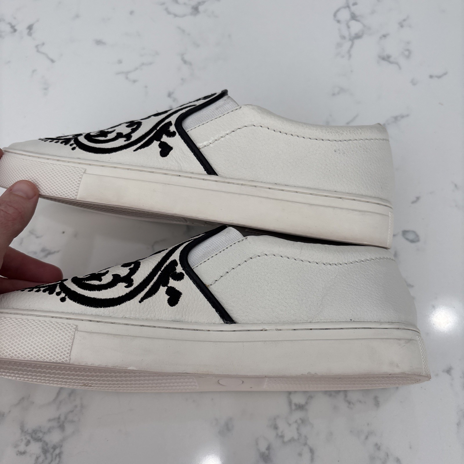 Brighton Moor Casablanca White Embroidered Luxe Leather Sneakers Women’s Size 7