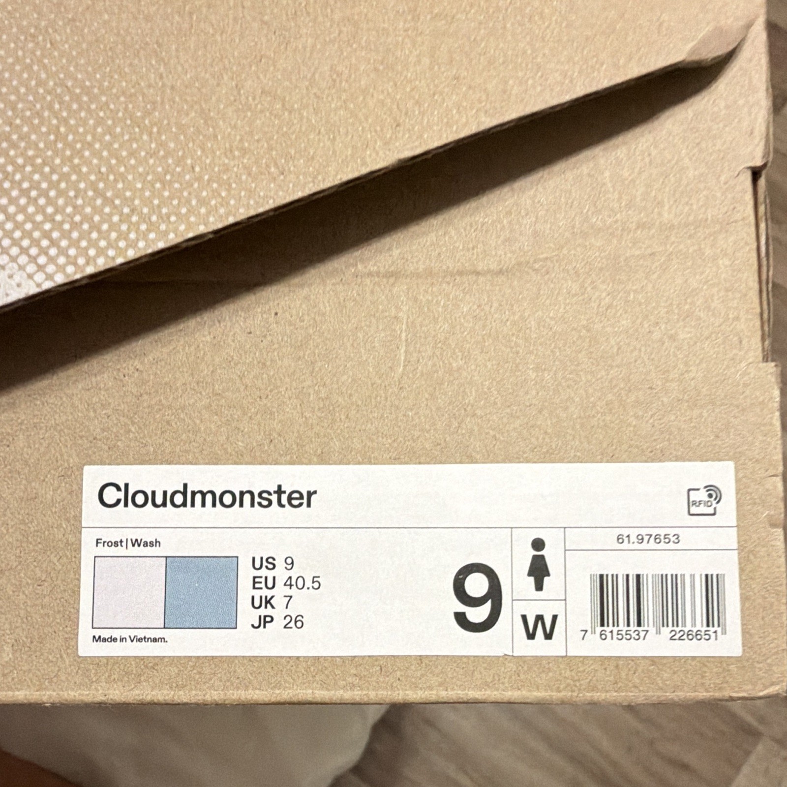 On Cloud Monster Women’s White/Light Blue Comes with Original Box