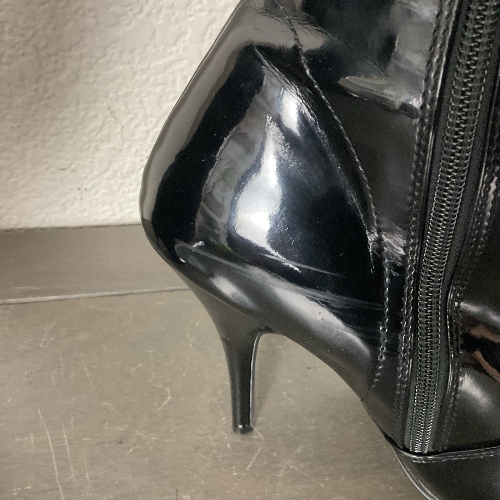 Pleaser Women’s Seduce-3010 Black Patent Thigh High Boots 5″ Stiletto Heel Sz 8