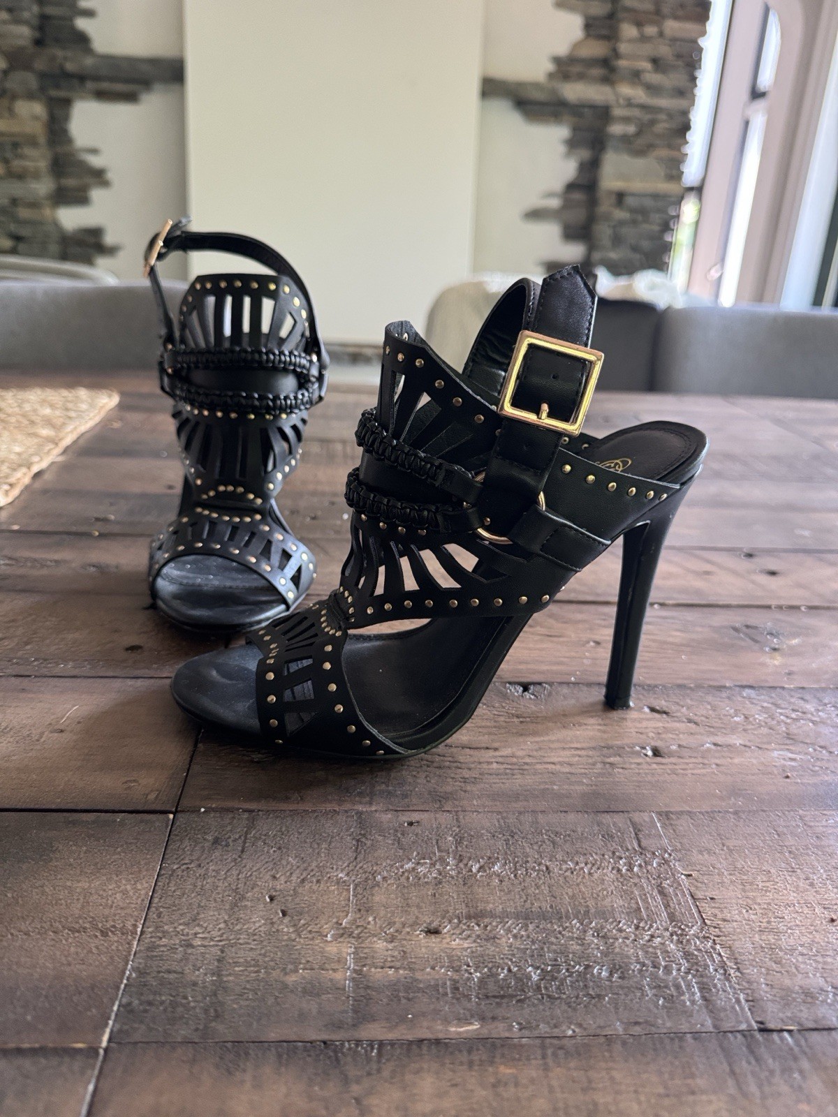 Liliana Women’s Black Faux Leather Studded Strappy Open Toe Heels 7.5
