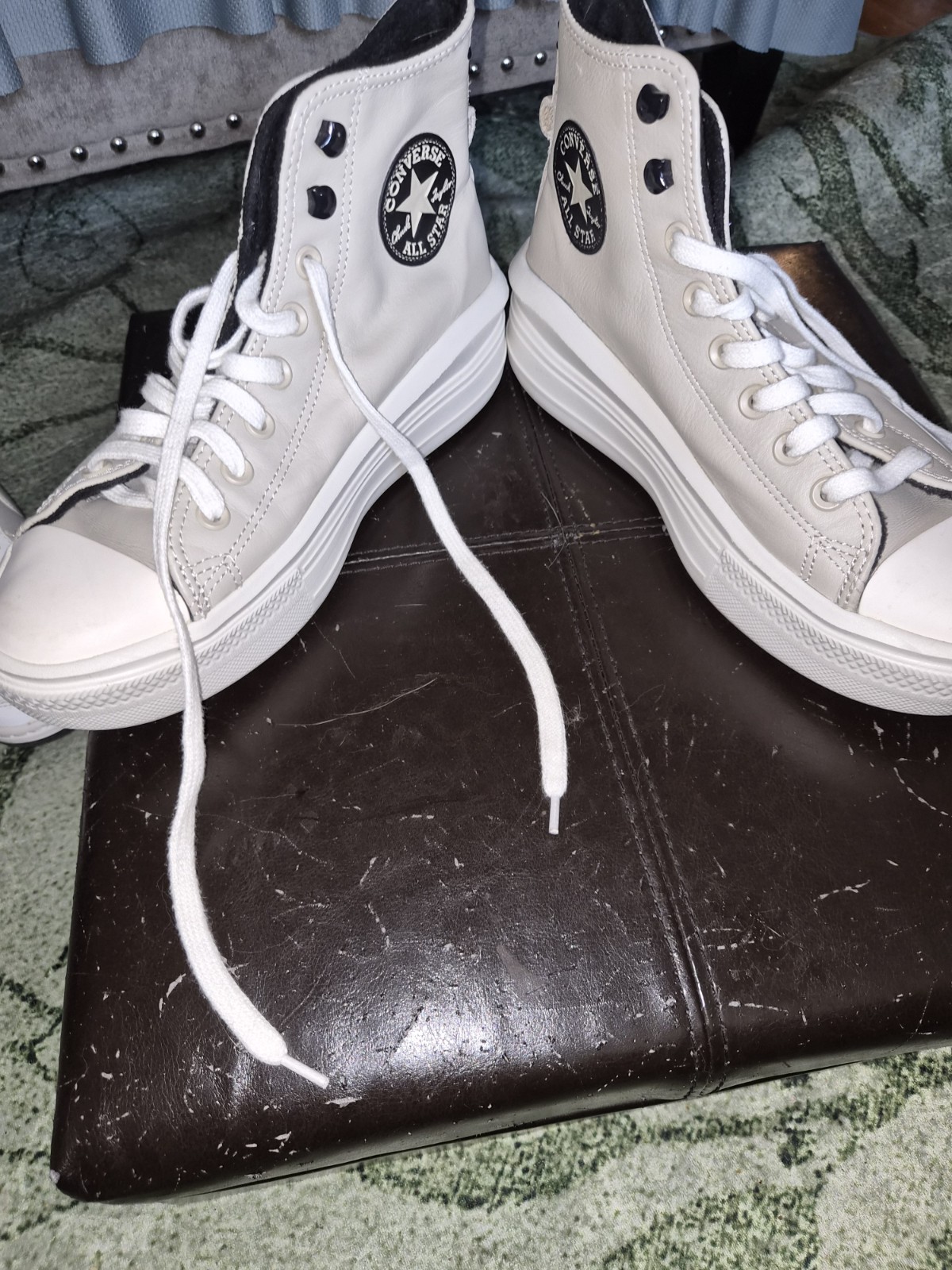 Converse Women’s Chuck Taylor All Star Move High Platform Beige Fleece Size 9