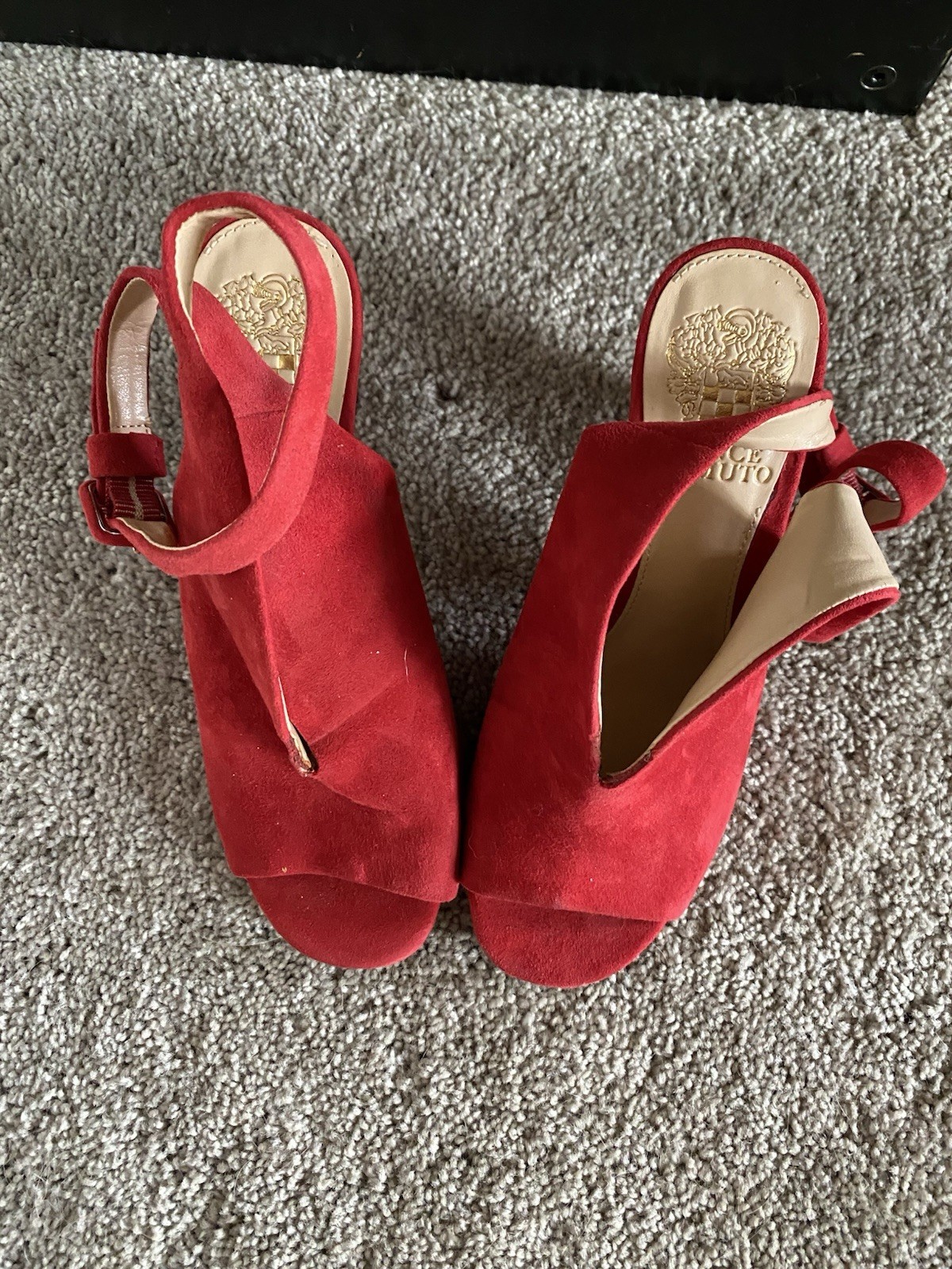 Vince Camuto Women’s Heels 6.5 Red Suede