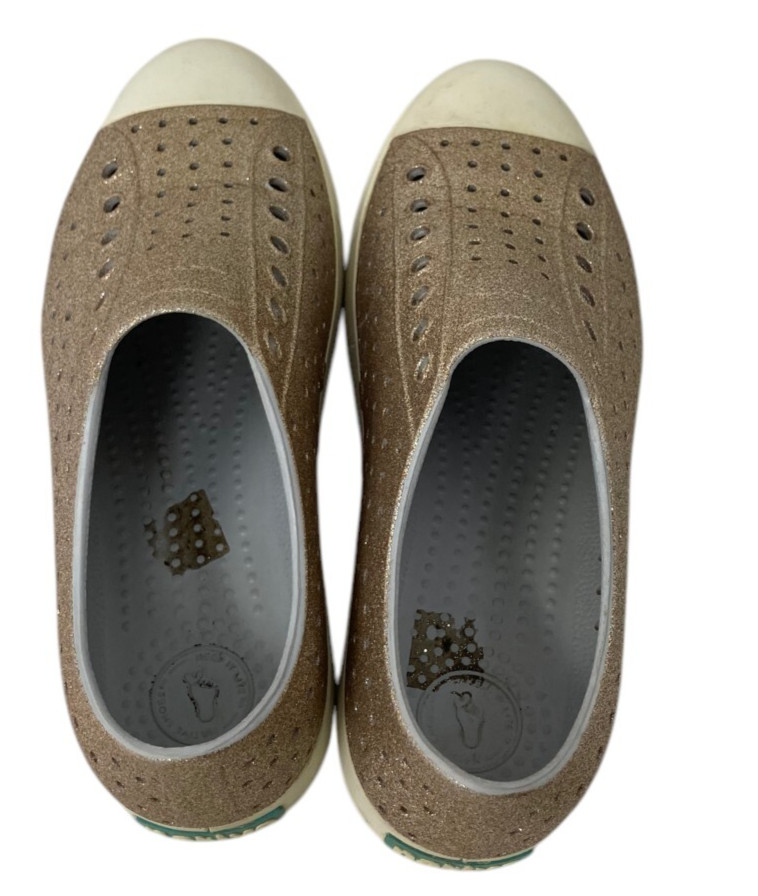 Native Slip-On Gold Glitter Shoes Size 10 Women’s Jefferson Metal Bling