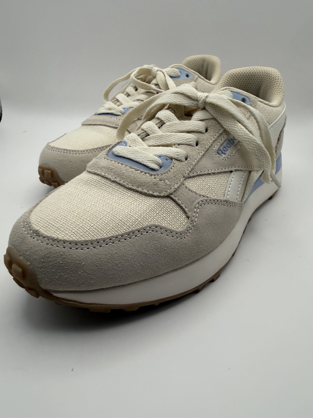 Reebok Classic Leather Lifestyle Sneakers Women’s Size 7.5 Cream Beige Blue