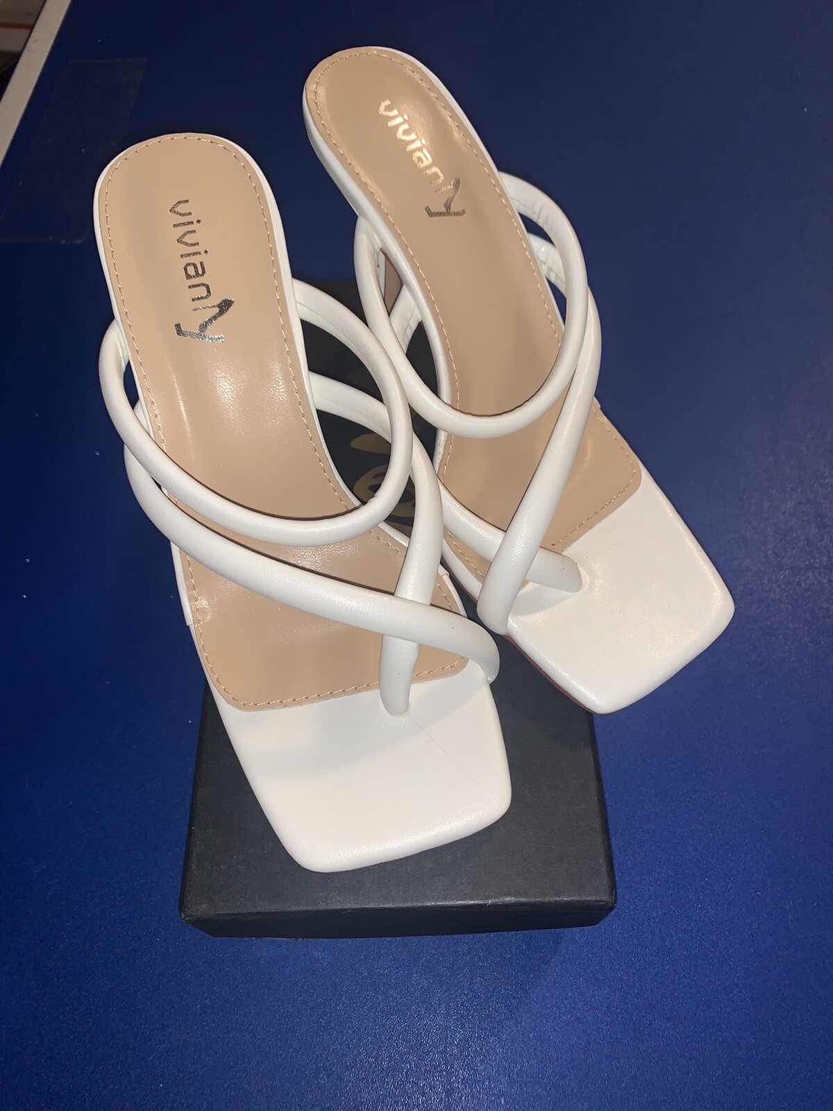 Wonsi Viviany Womens White Sythenic Heels Size 8 New With Box