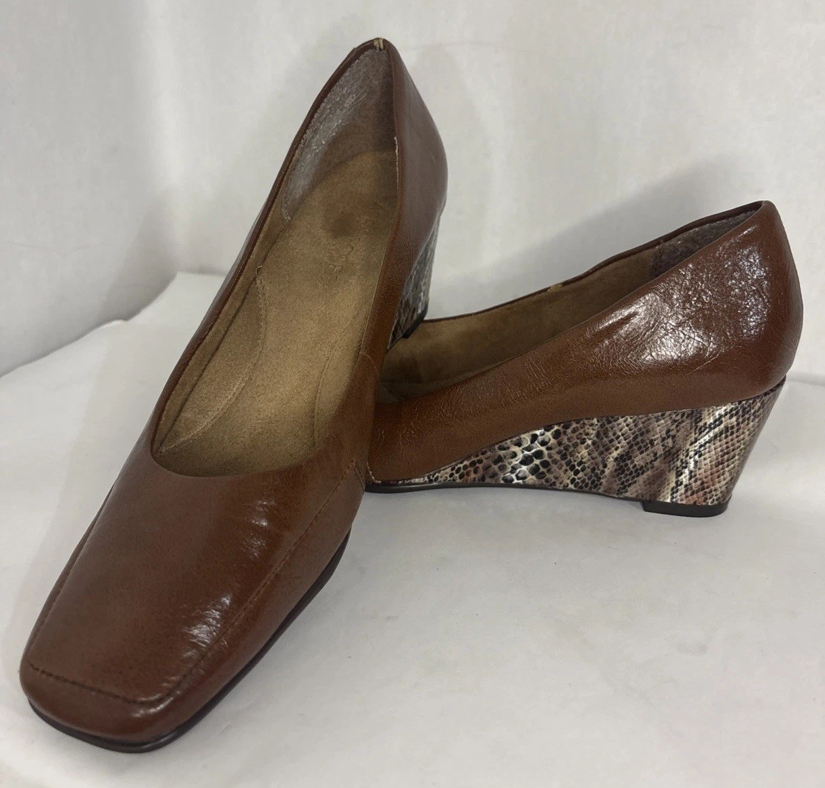 Aerosoles Solid Brown Upper Snake Skin Print Comfort Casual Wedge Pump Sz 9M NEW