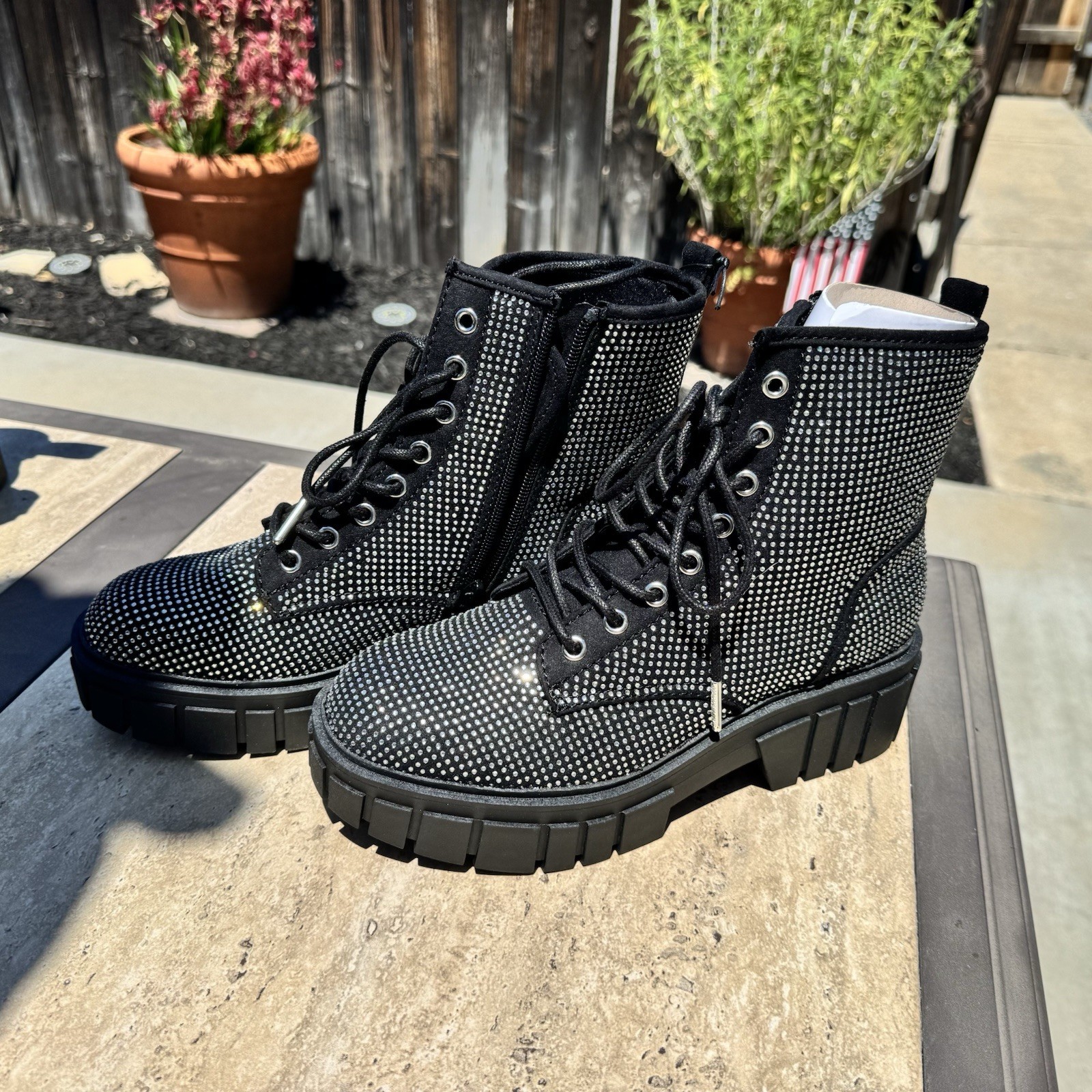 NIB Madden NYC Chunky Women’s Black/Silver Rhinestone Lace-Up Combat Boot 8.5