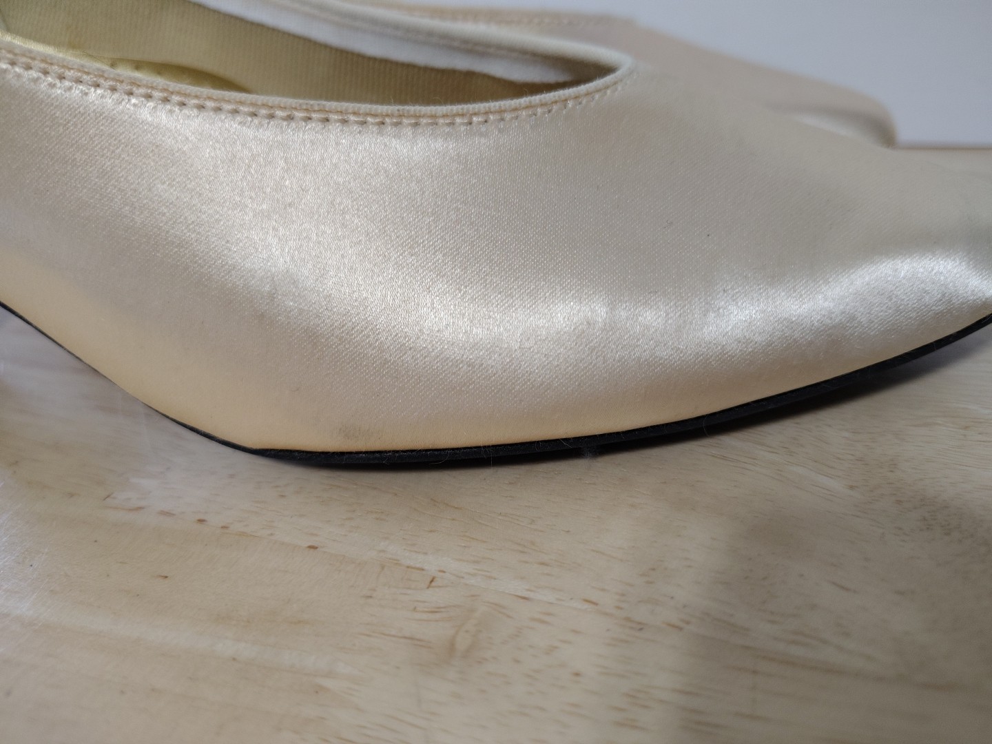 Peacocks Premier Dyeable Fabric Closed Toe Ivory Heels Size 7 B